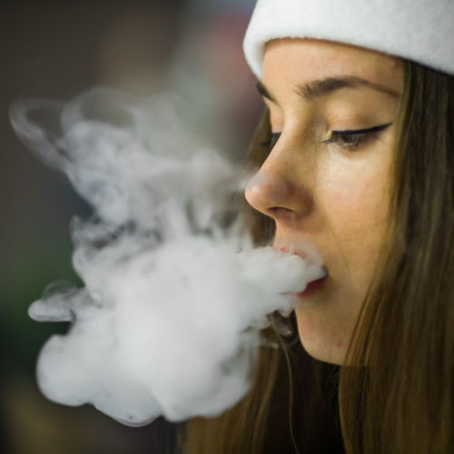 woman vaping mail ban 2021